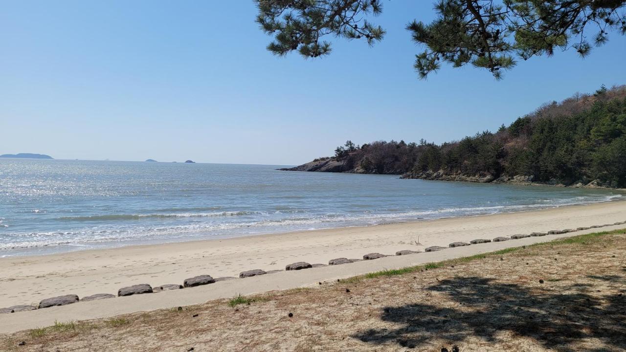 C-One Resort Jaeundo Sinan Luaran gambar